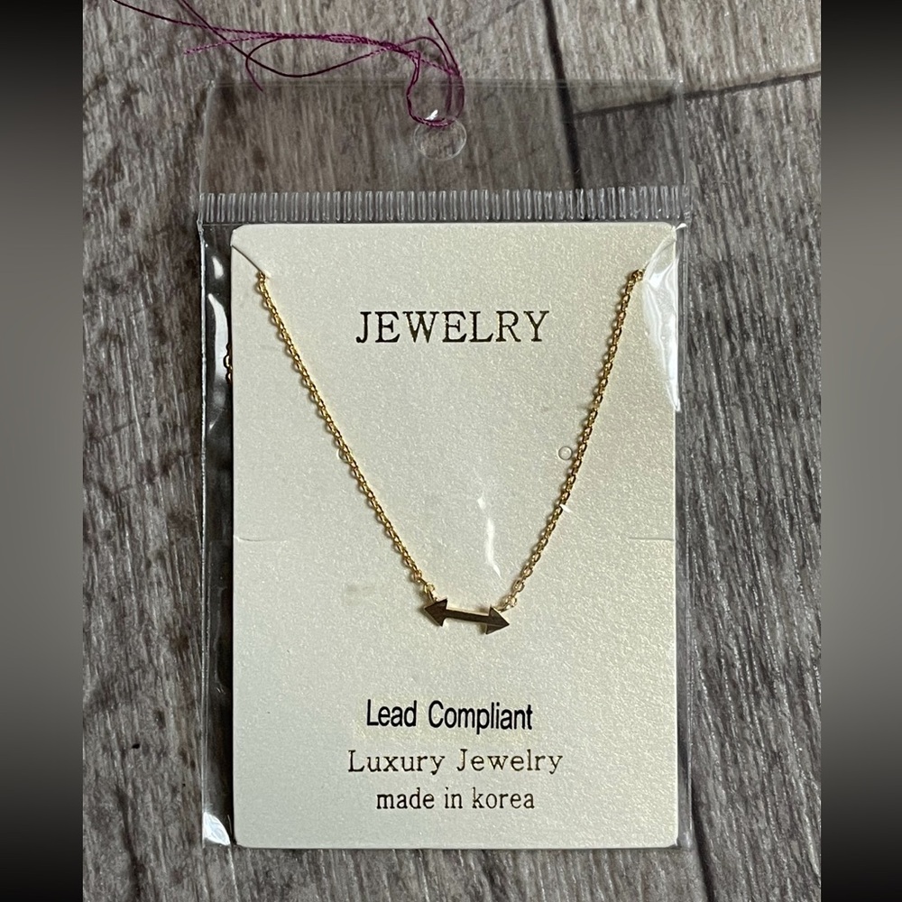 Dainty delicate Gold double sided arrow Necklace